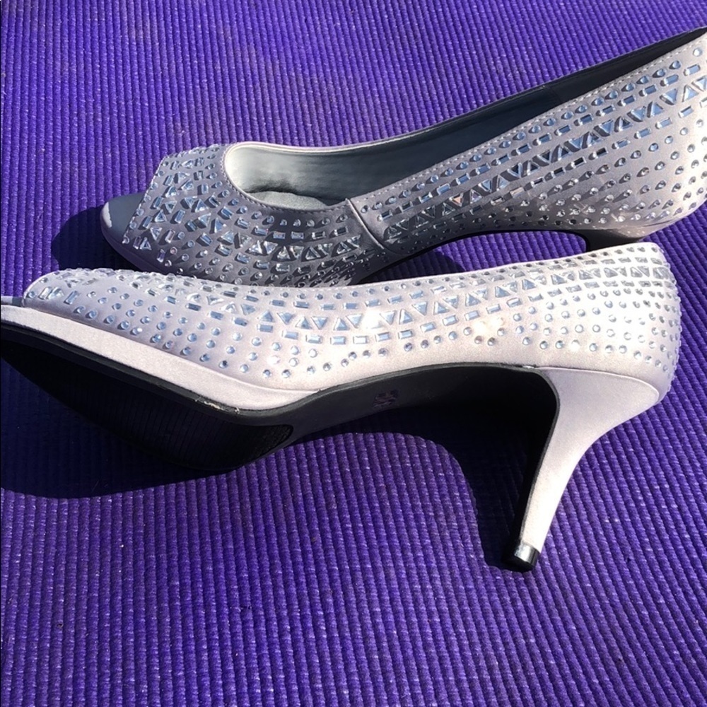 Kelly & Katie sequined shoes - Picture 2 of 8